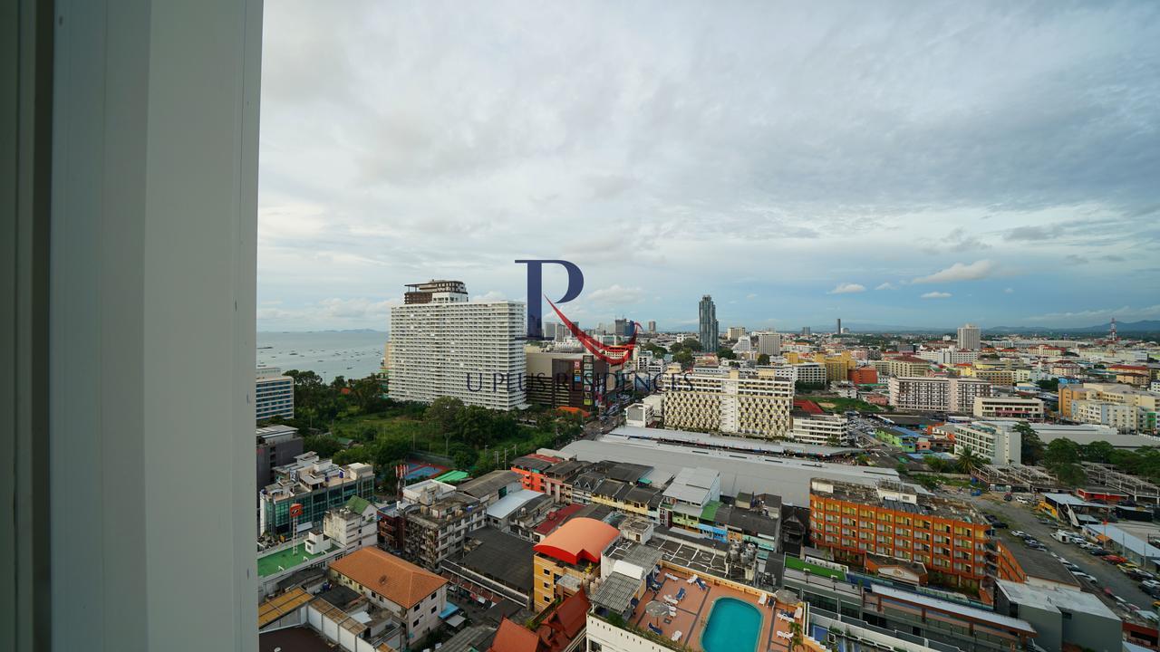 The Base Pattaya Appartement Buitenkant foto
