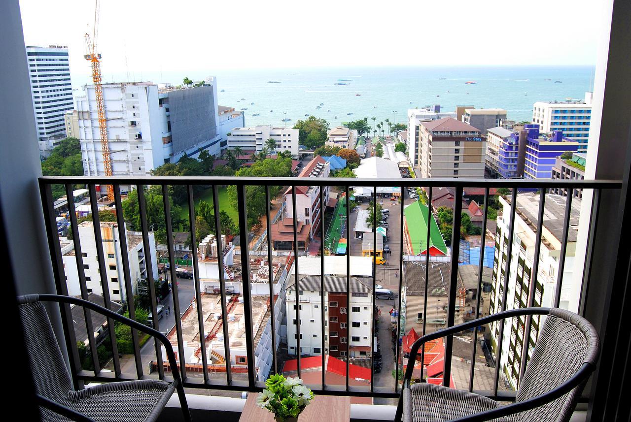 The Base Pattaya Appartement Buitenkant foto